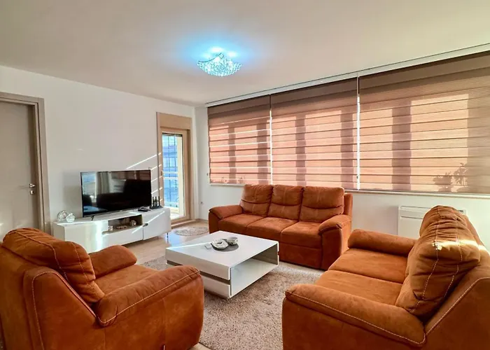 Fontana M&S Luxury Apartment