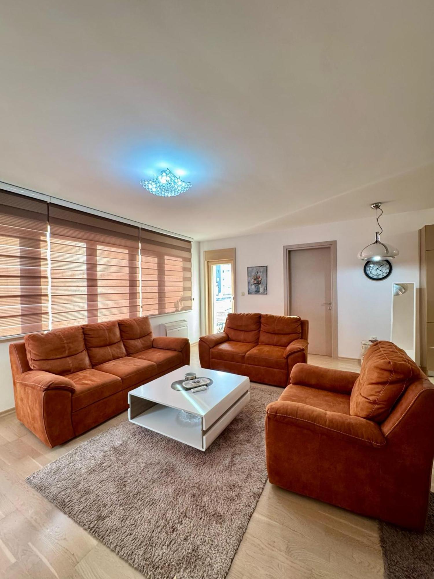 Fontana M&s Luxury Apartament